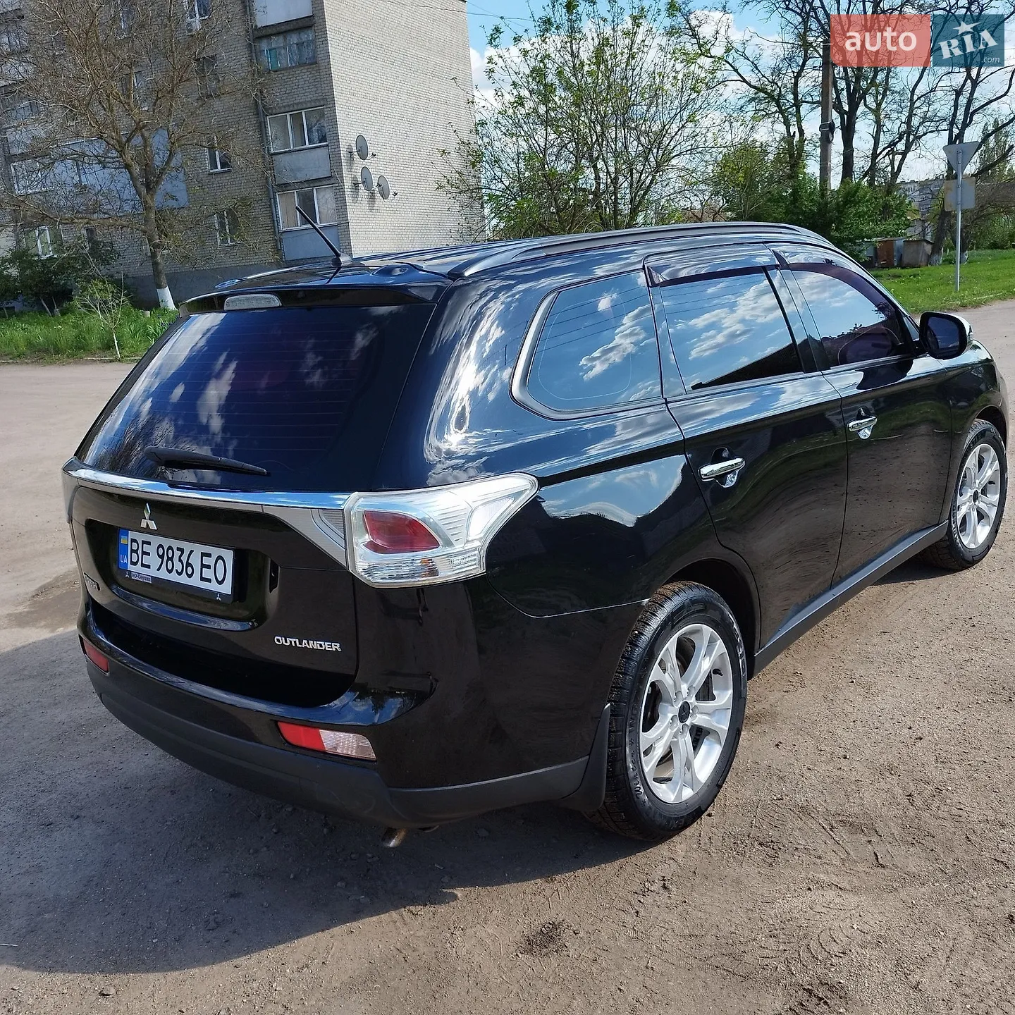 2013 Mitsubishi Outlander - мініатюра 4