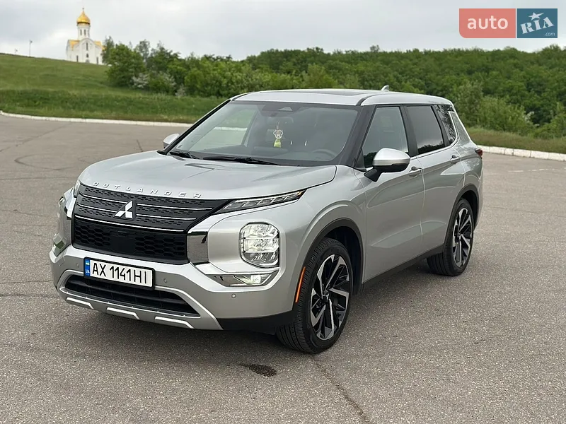 Mitsubishi Outlander 2024