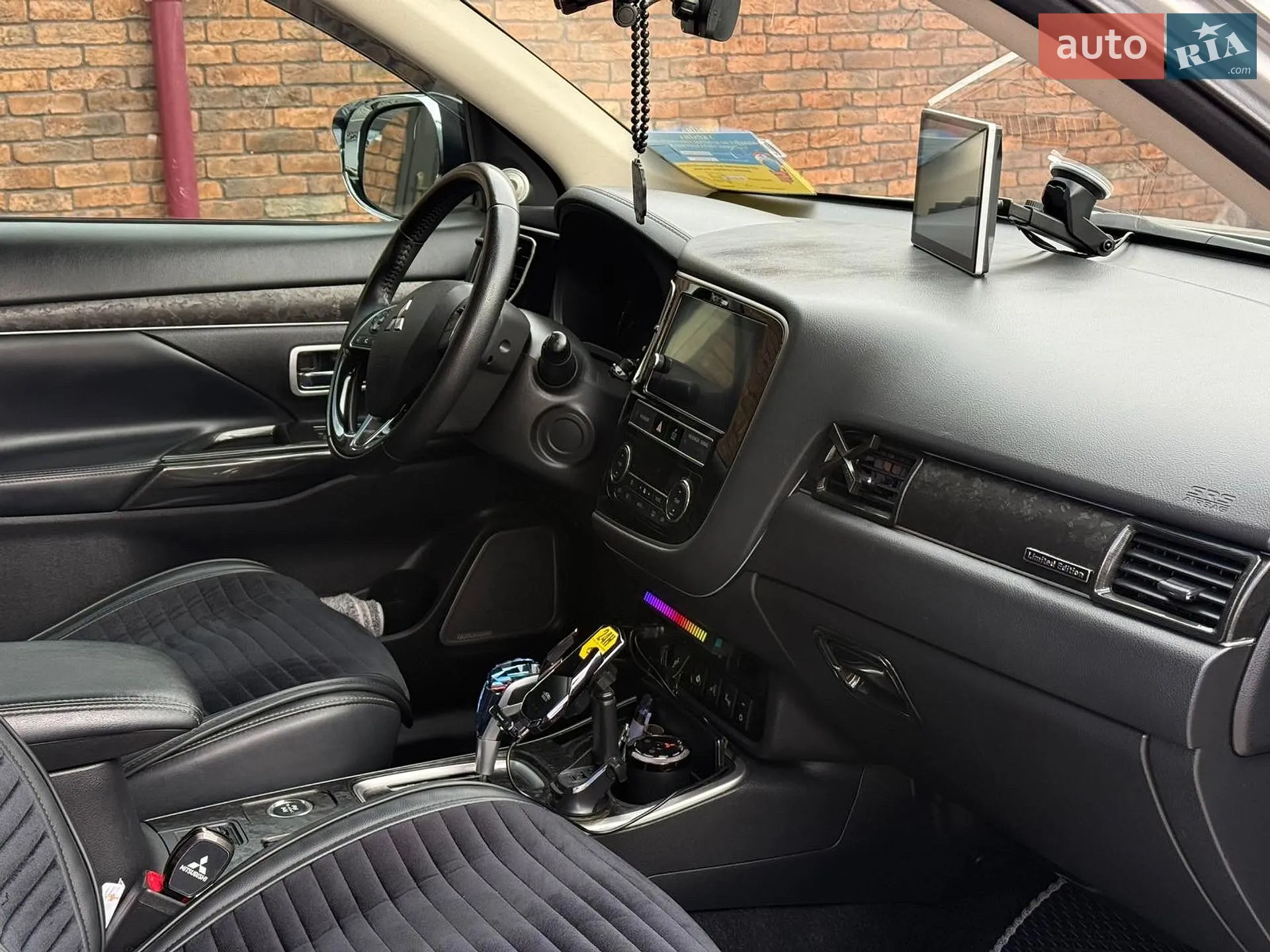 2018 Mitsubishi Outlander - мініатюра 20