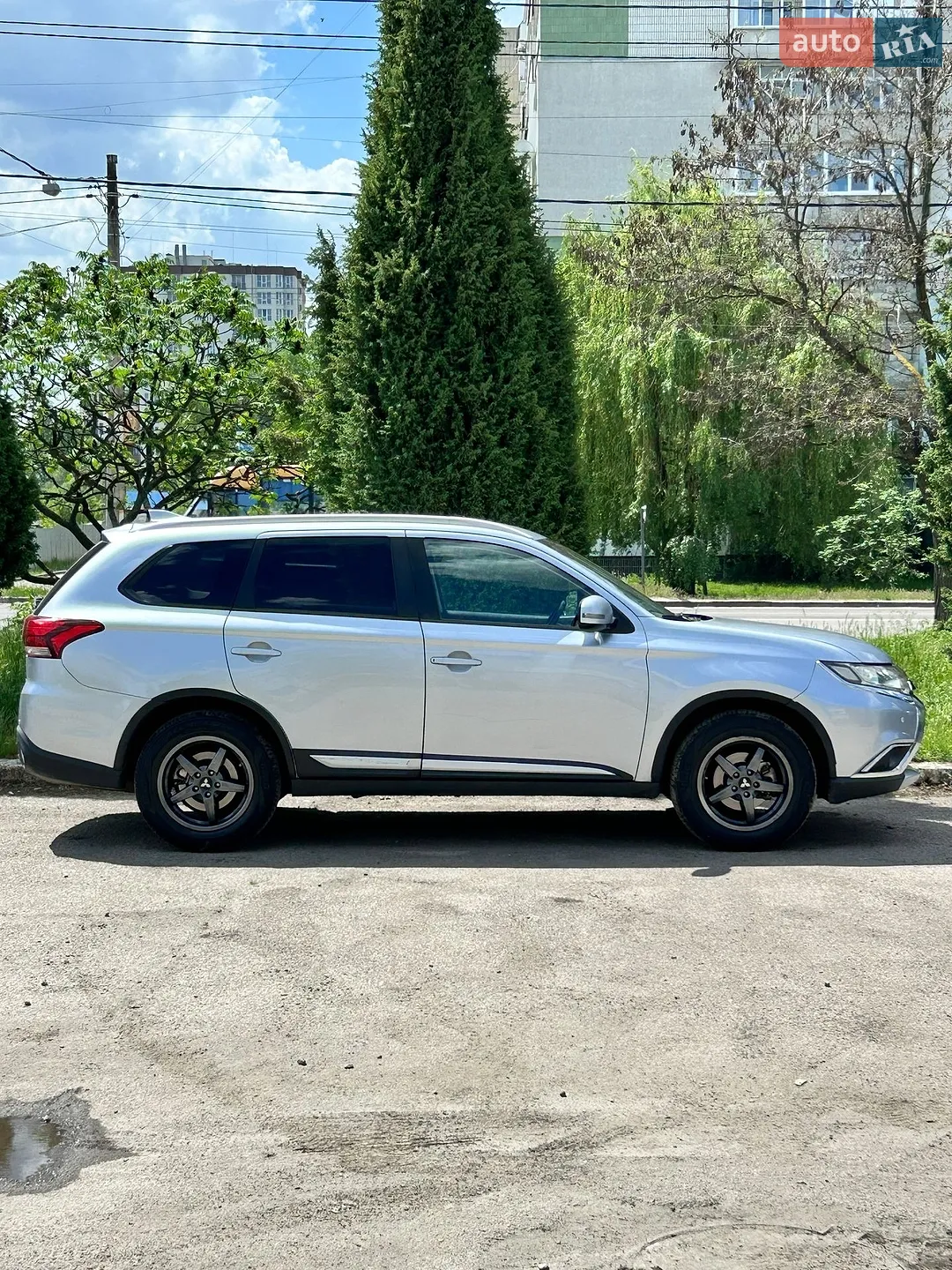 2017 Mitsubishi Outlander - мініатюра 4