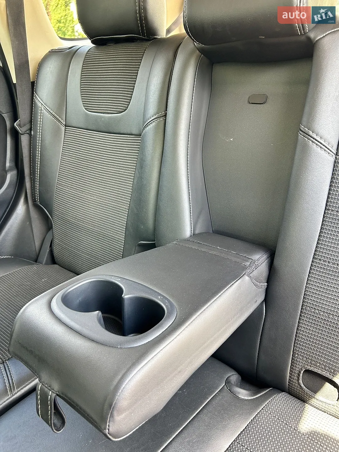 2017 Mitsubishi Outlander - мініатюра 15