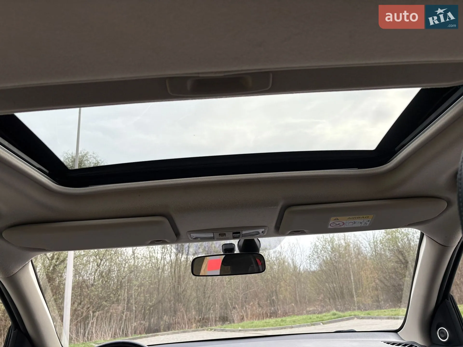 2014 Mitsubishi Outlander - мініатюра 16