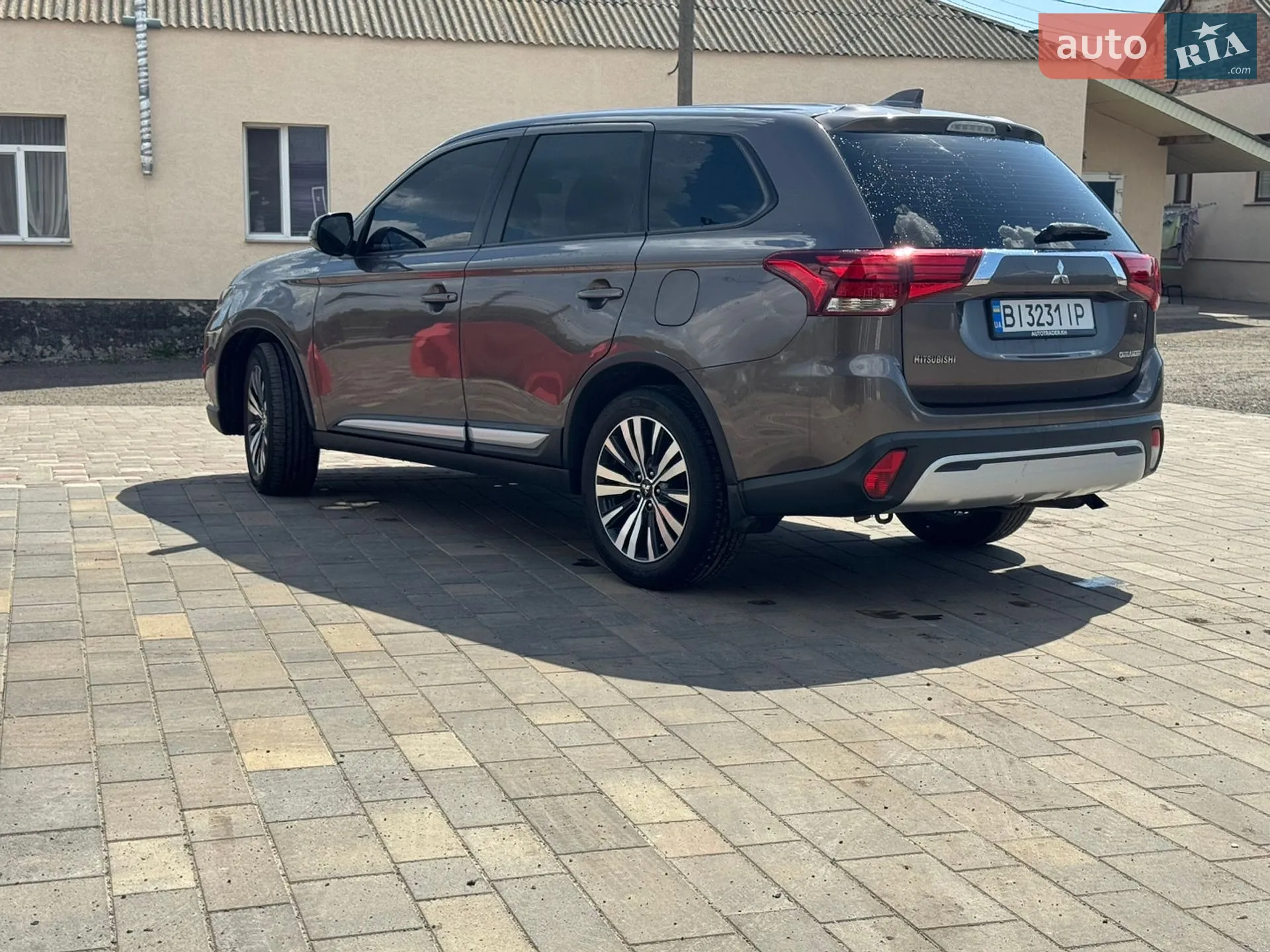 2018 Mitsubishi Outlander - мініатюра 8