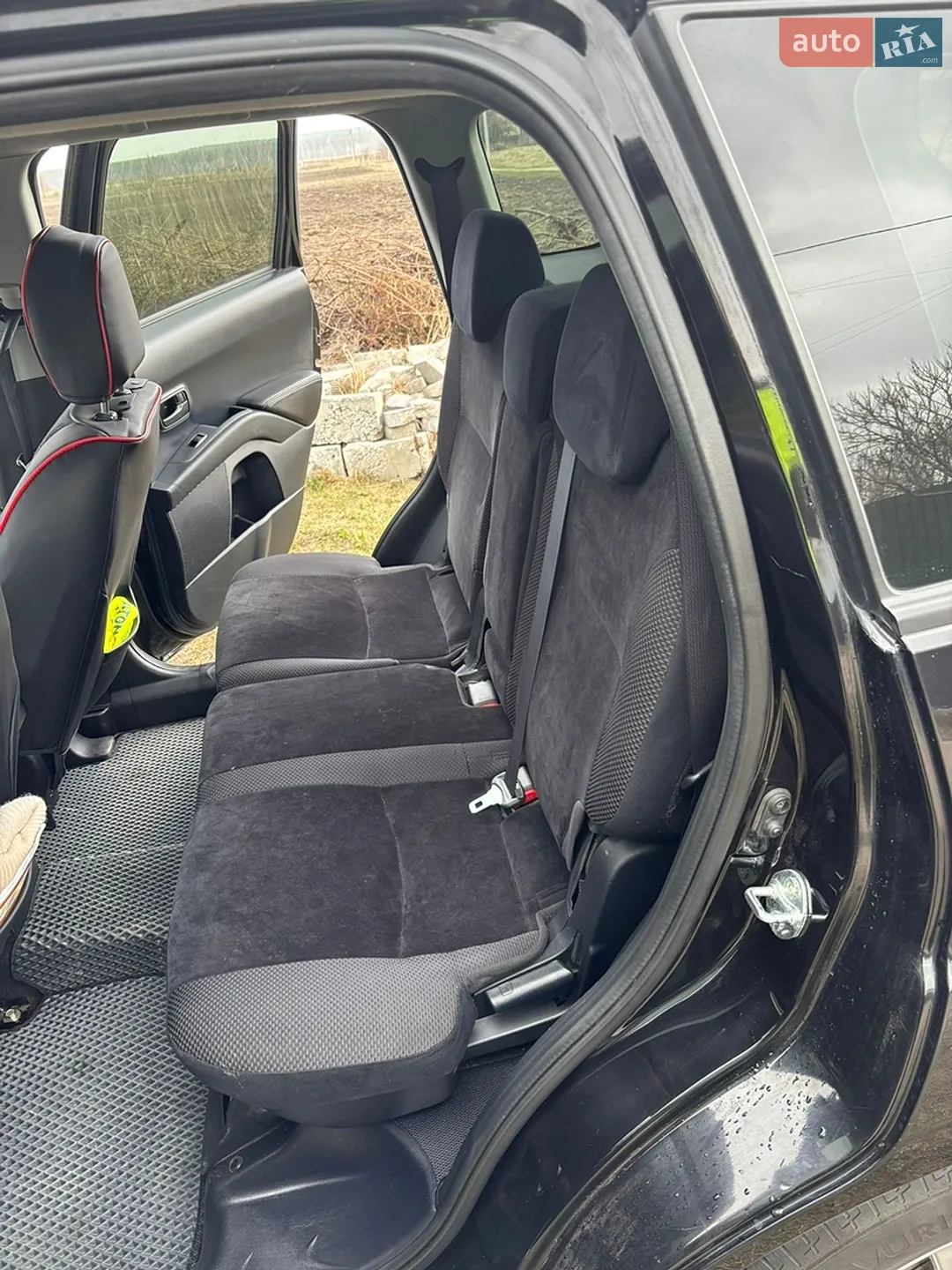 2010 Mitsubishi Outlander - мініатюра 20