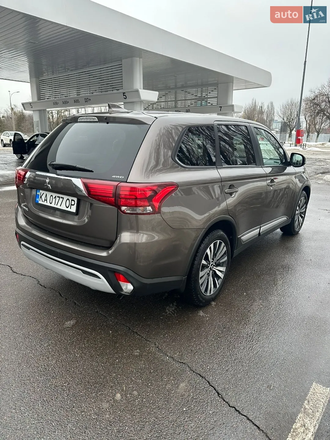 2019 Mitsubishi Outlander - мініатюра 3