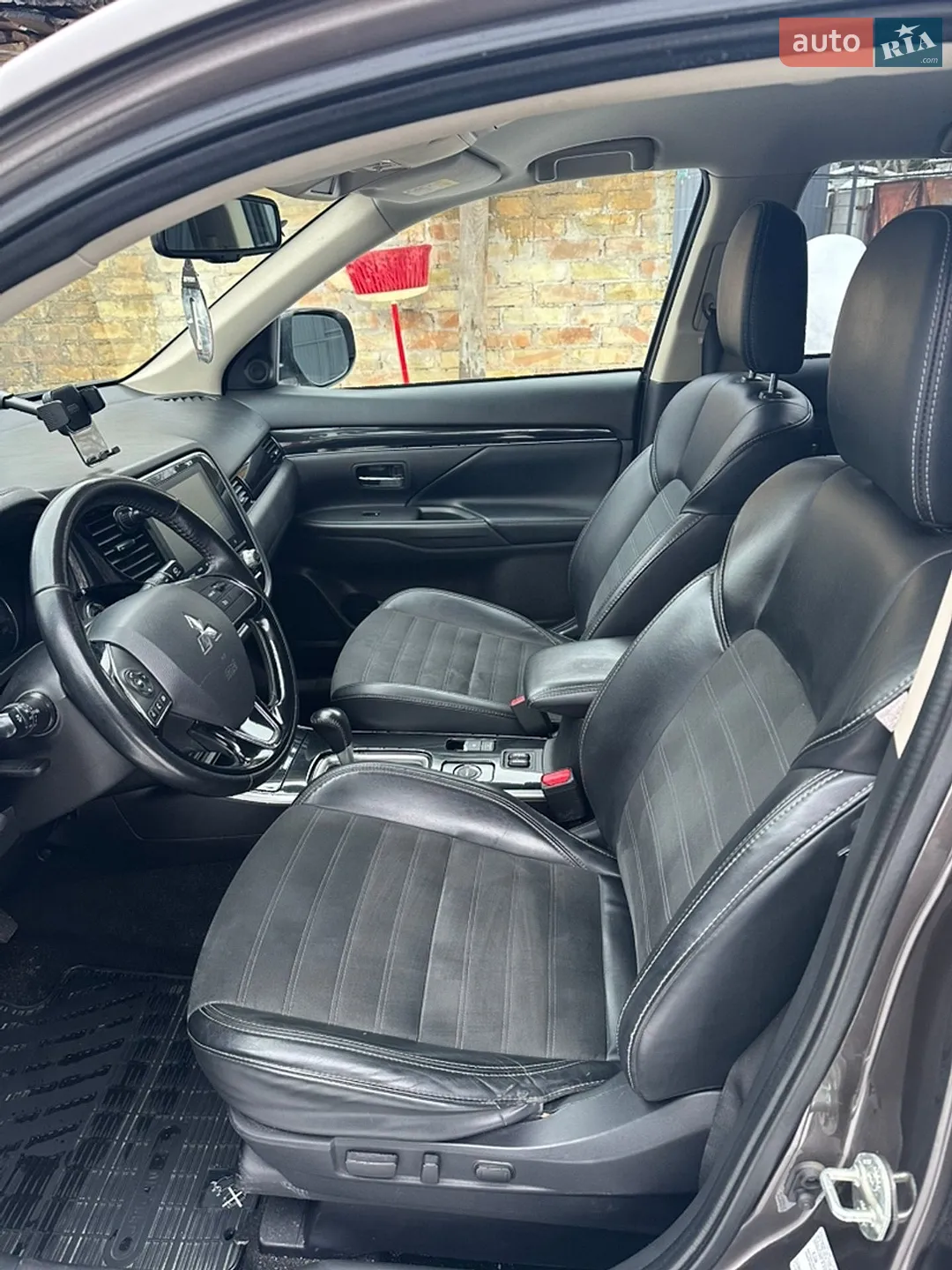 2019 Mitsubishi Outlander - мініатюра 9