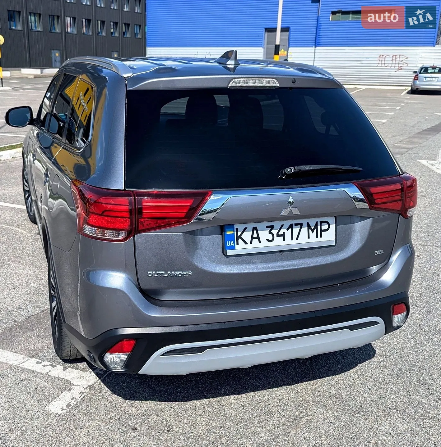 2020 Mitsubishi Outlander - мініатюра 4