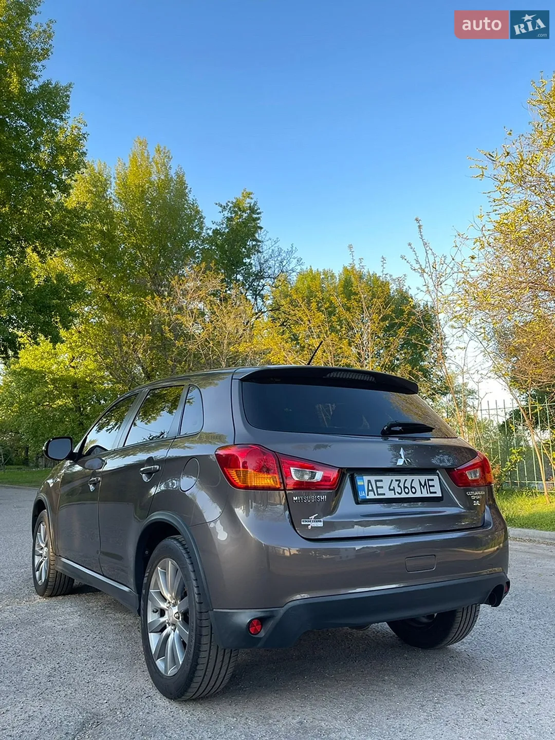 2016 Mitsubishi Outlander - мініатюра 4