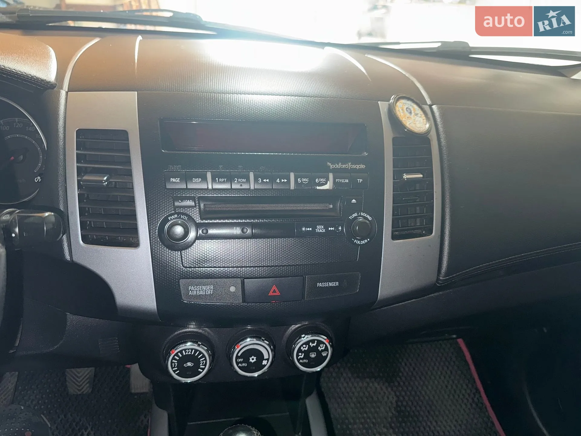 2010 Mitsubishi Outlander - мініатюра 7
