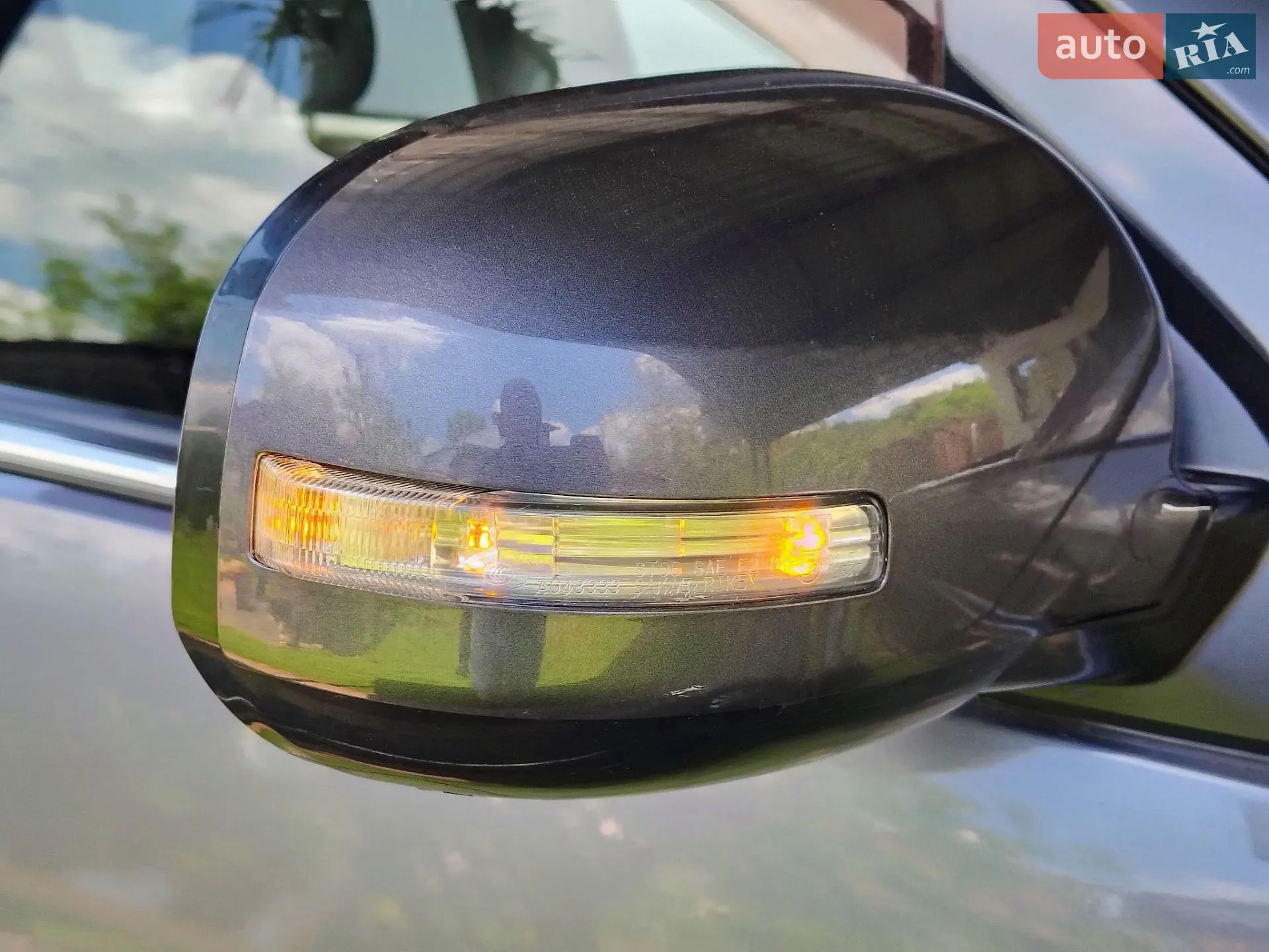2010 Mitsubishi Outlander - мініатюра 21