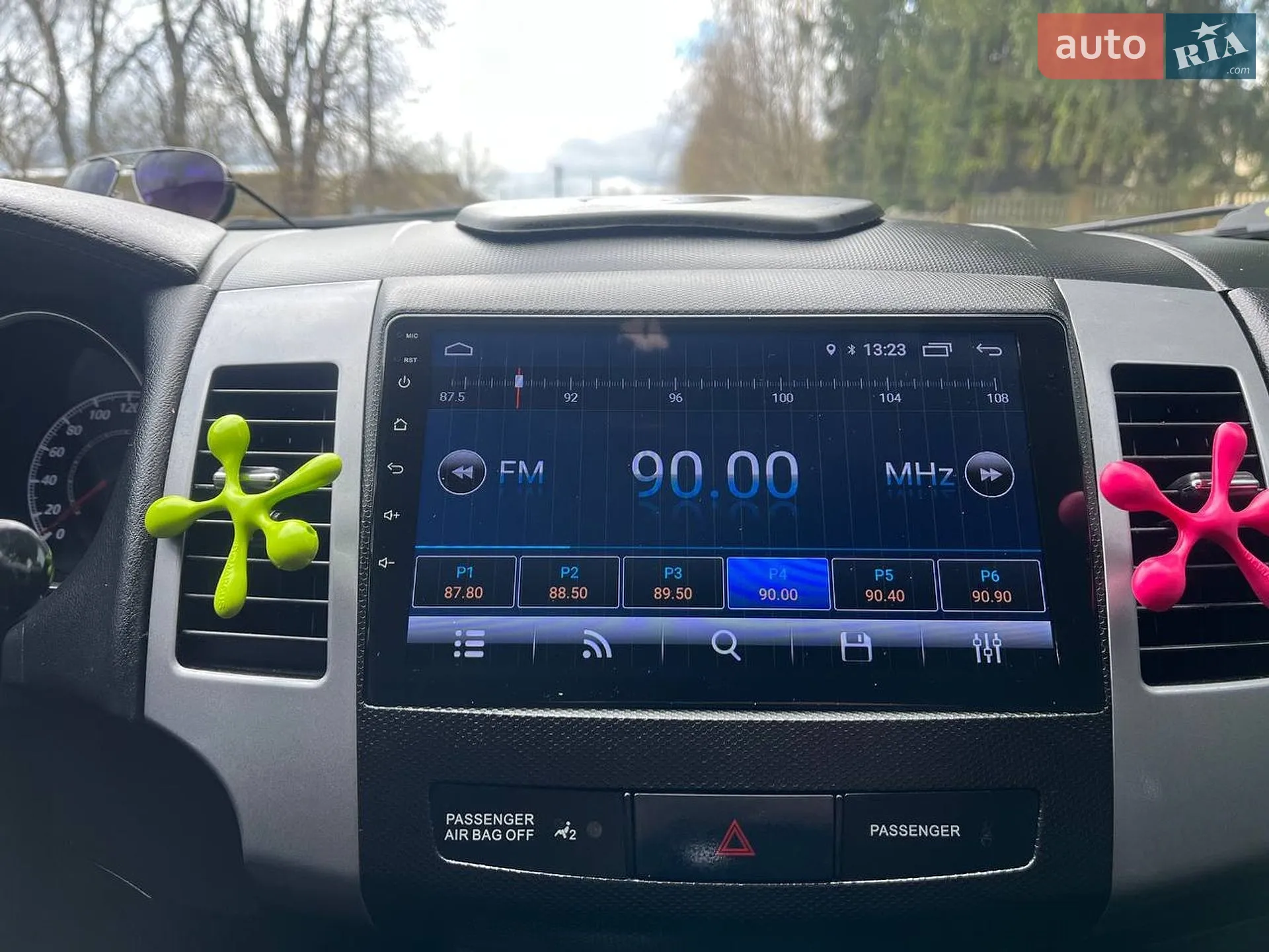 2010 Mitsubishi Outlander - мініатюра 17