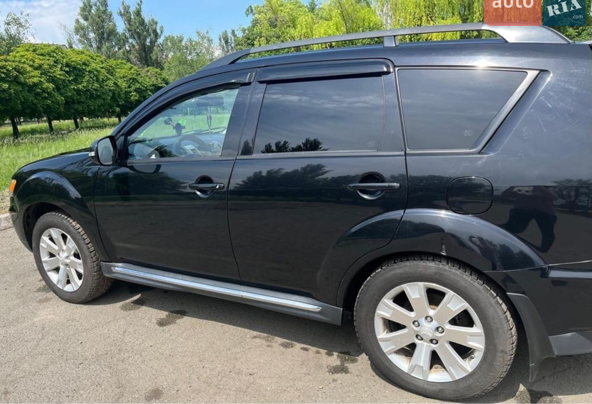 2011 Mitsubishi Outlander - мініатюра 10