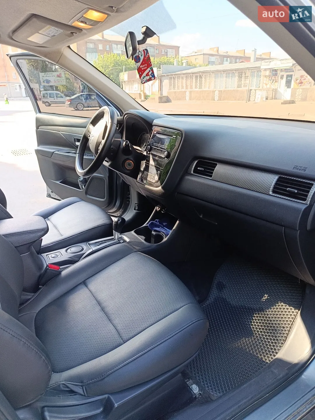 2013 Mitsubishi Outlander - мініатюра 15