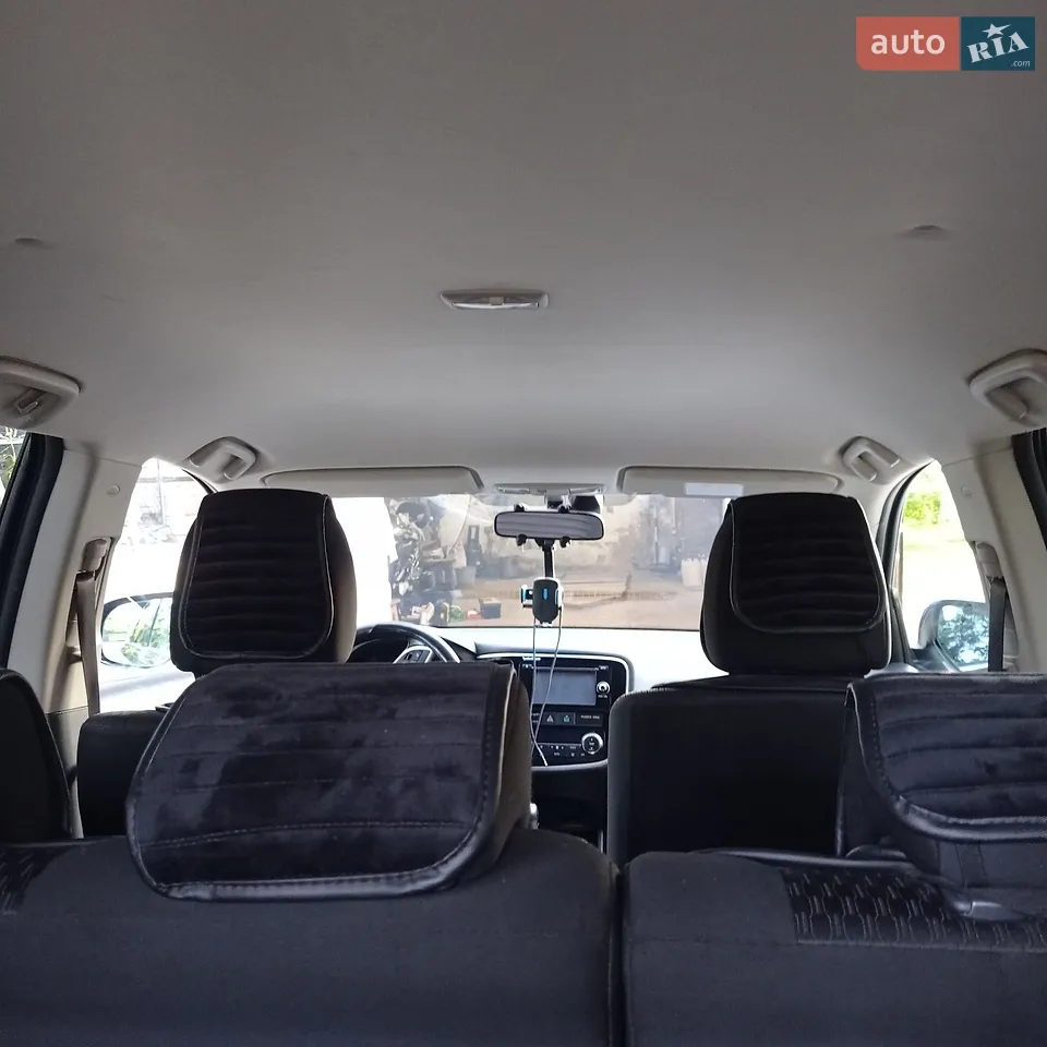 2012 Mitsubishi Outlander - мініатюра 11