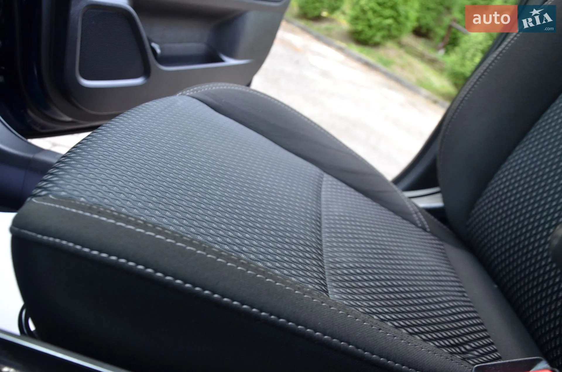 2019 Mitsubishi Outlander - мініатюра 41