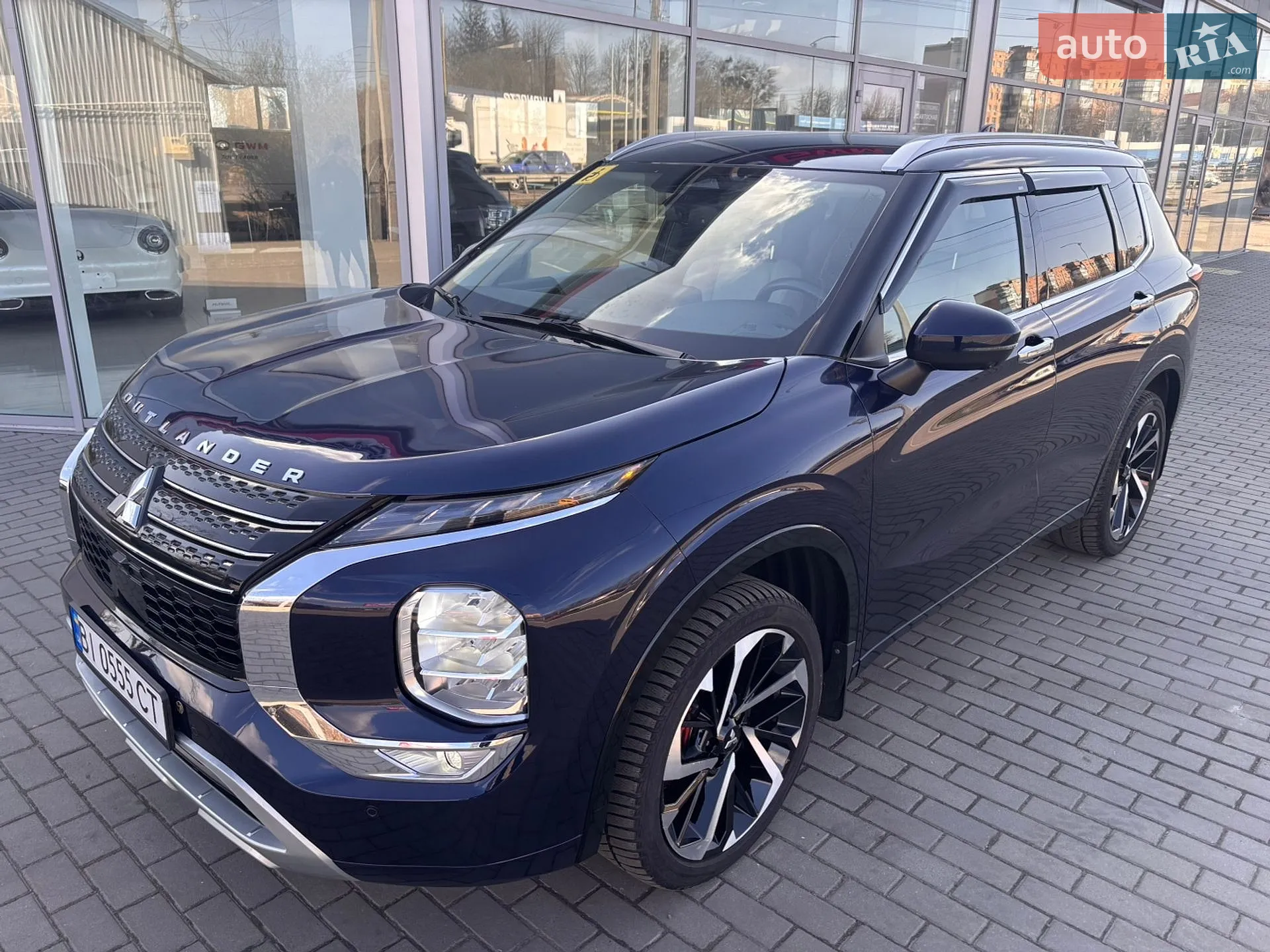 2022 Mitsubishi Outlander - мініатюра 2