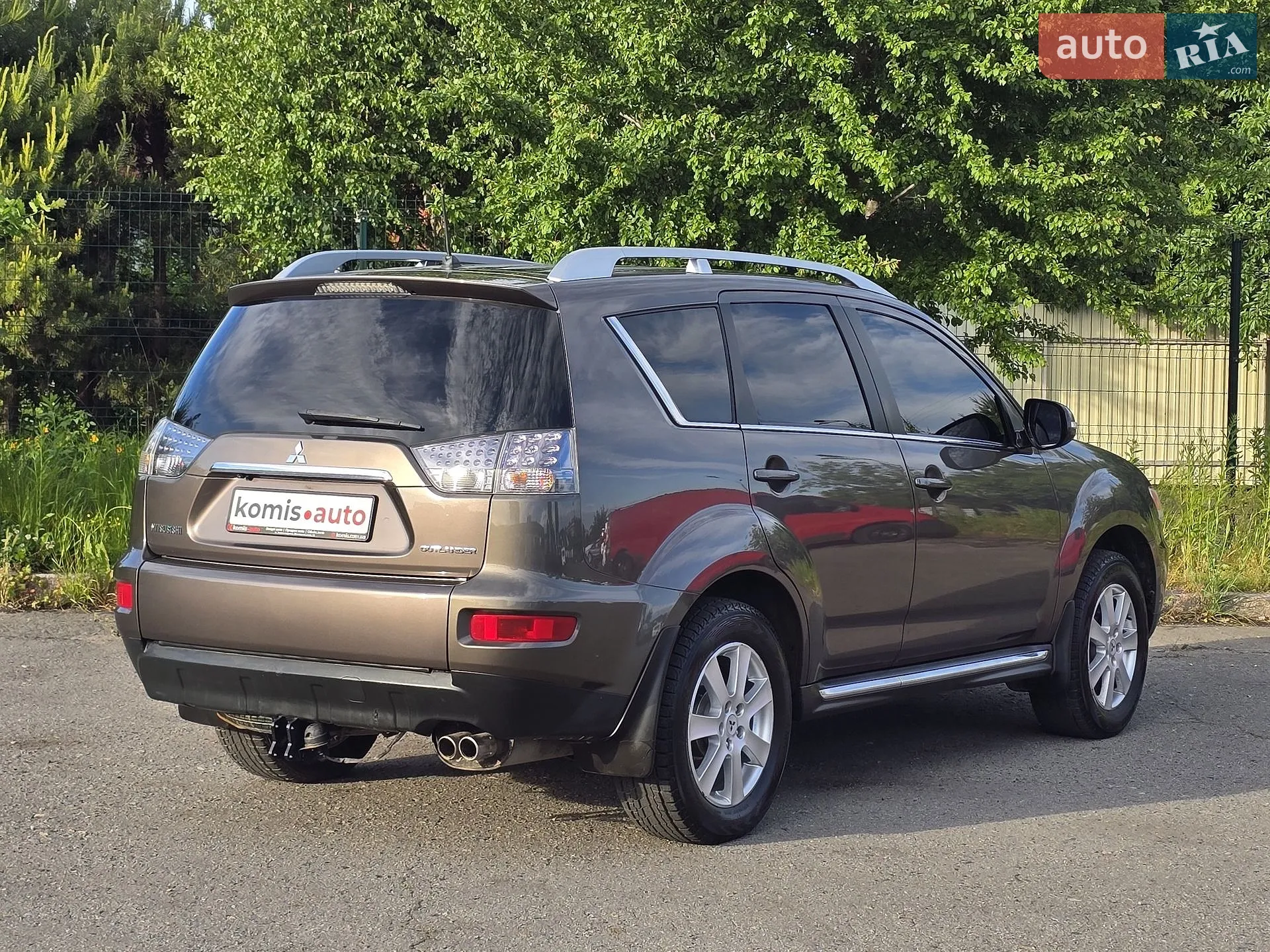 2010 Mitsubishi Outlander - мініатюра 11