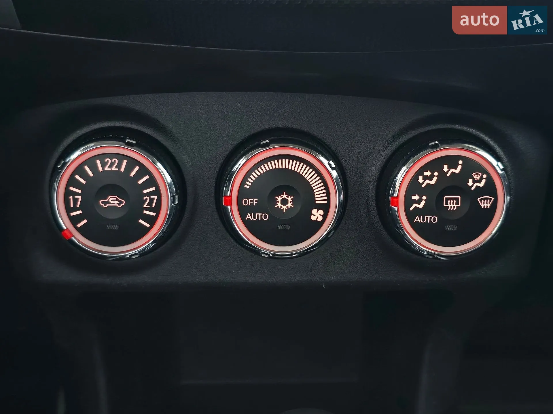 2010 Mitsubishi Outlander - мініатюра 27