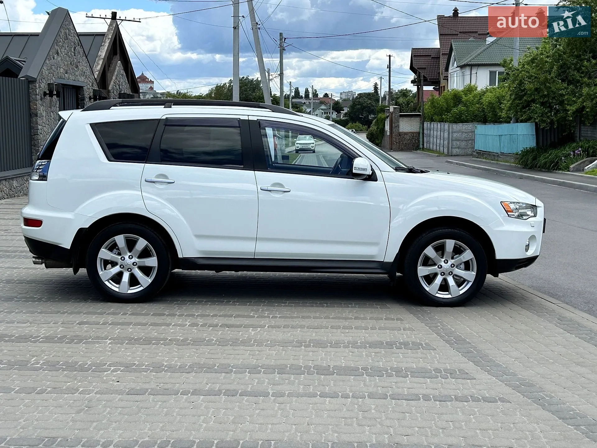 2011 Mitsubishi Outlander - мініатюра 14