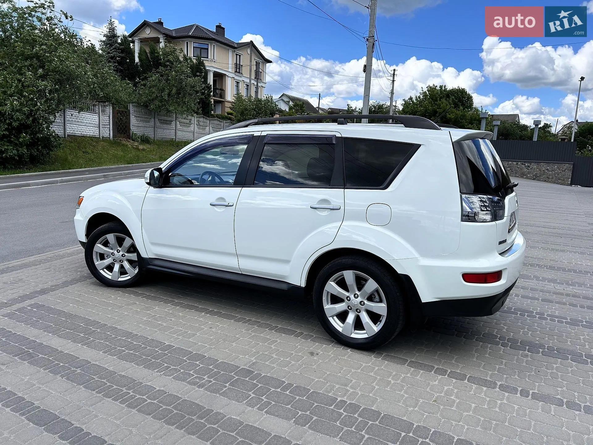 2011 Mitsubishi Outlander - мініатюра 22