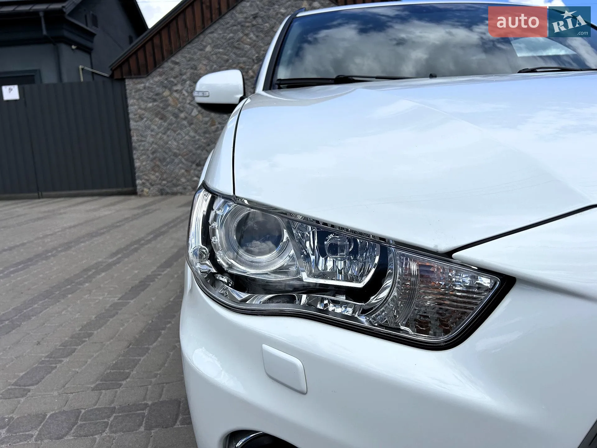 2011 Mitsubishi Outlander - мініатюра 36