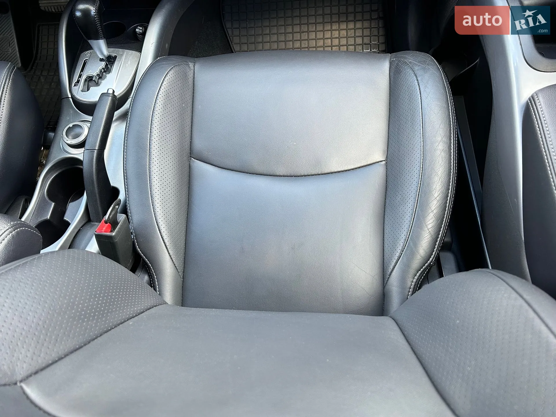 2011 Mitsubishi Outlander - мініатюра 42