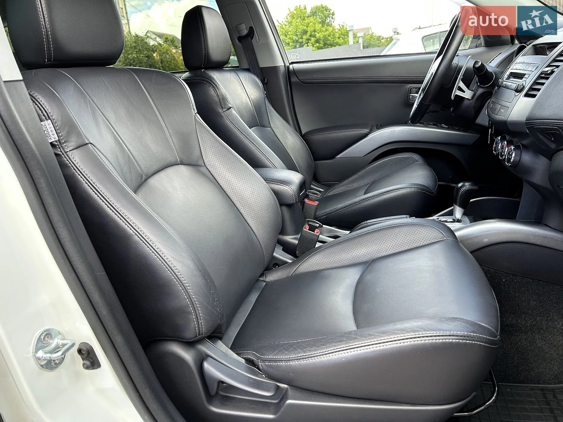 2011 Mitsubishi Outlander - мініатюра 58