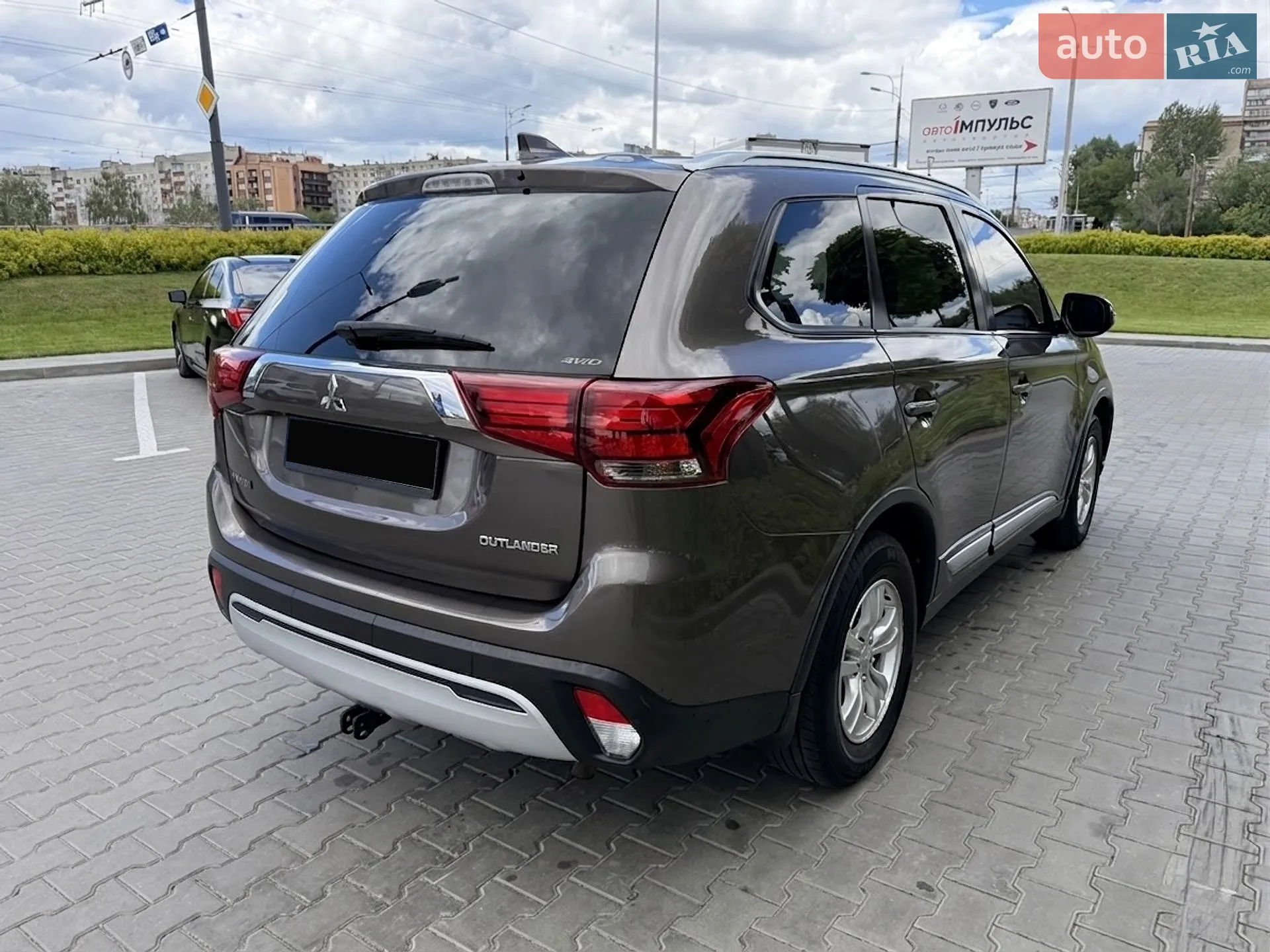 2018 Mitsubishi Outlander - мініатюра 4