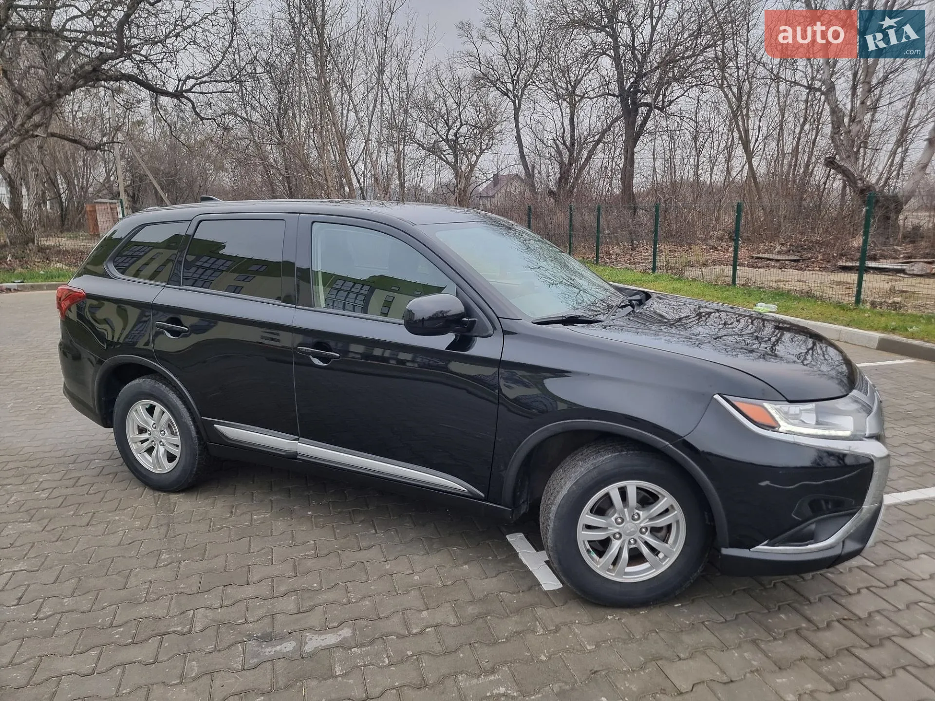 2020 Mitsubishi Outlander - мініатюра 15