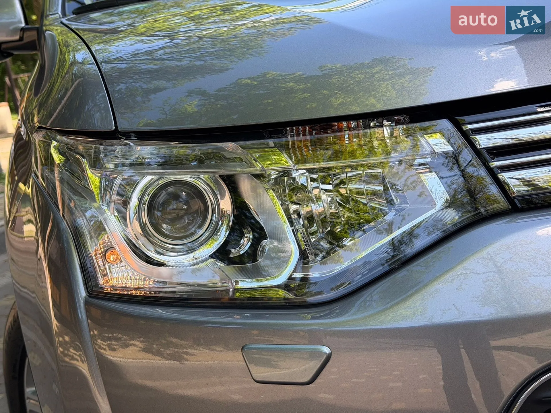 2014 Mitsubishi Outlander - мініатюра 5