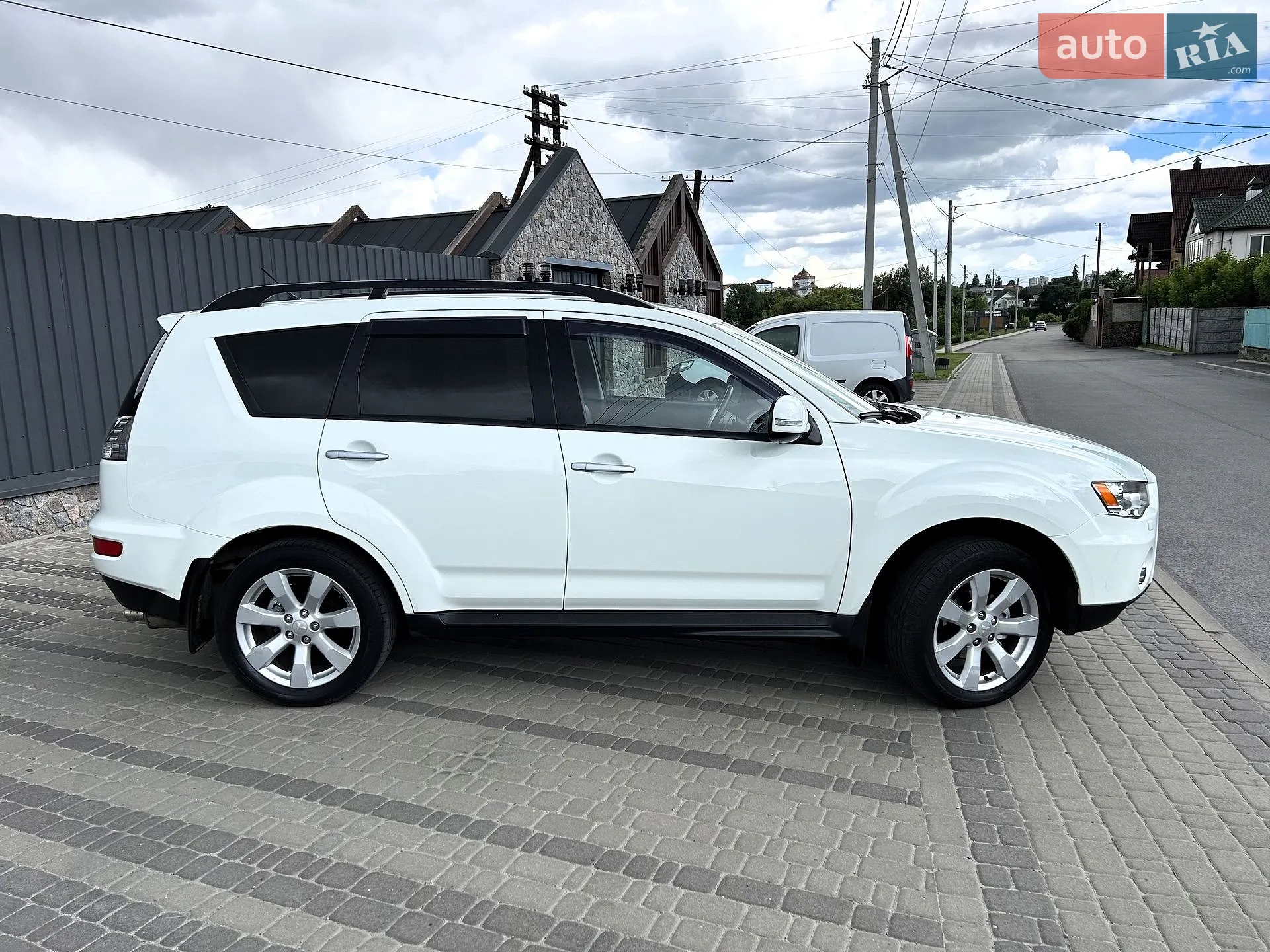 2011 Mitsubishi Outlander - мініатюра 31
