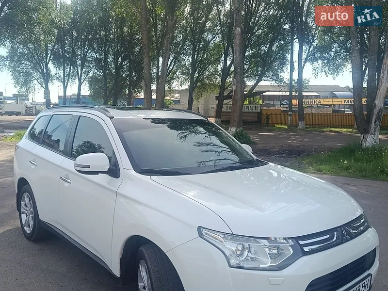 Mitsubishi Outlander 2013 VIN JMBXTGF3WDZ009791 фото оголошення 3 з 37