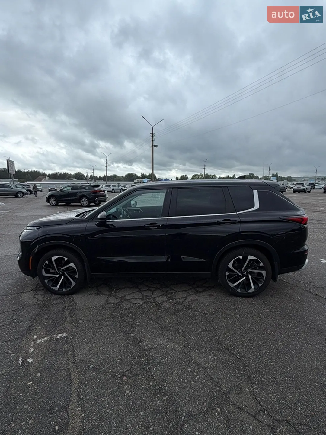 2021 Mitsubishi Outlander - мініатюра 4