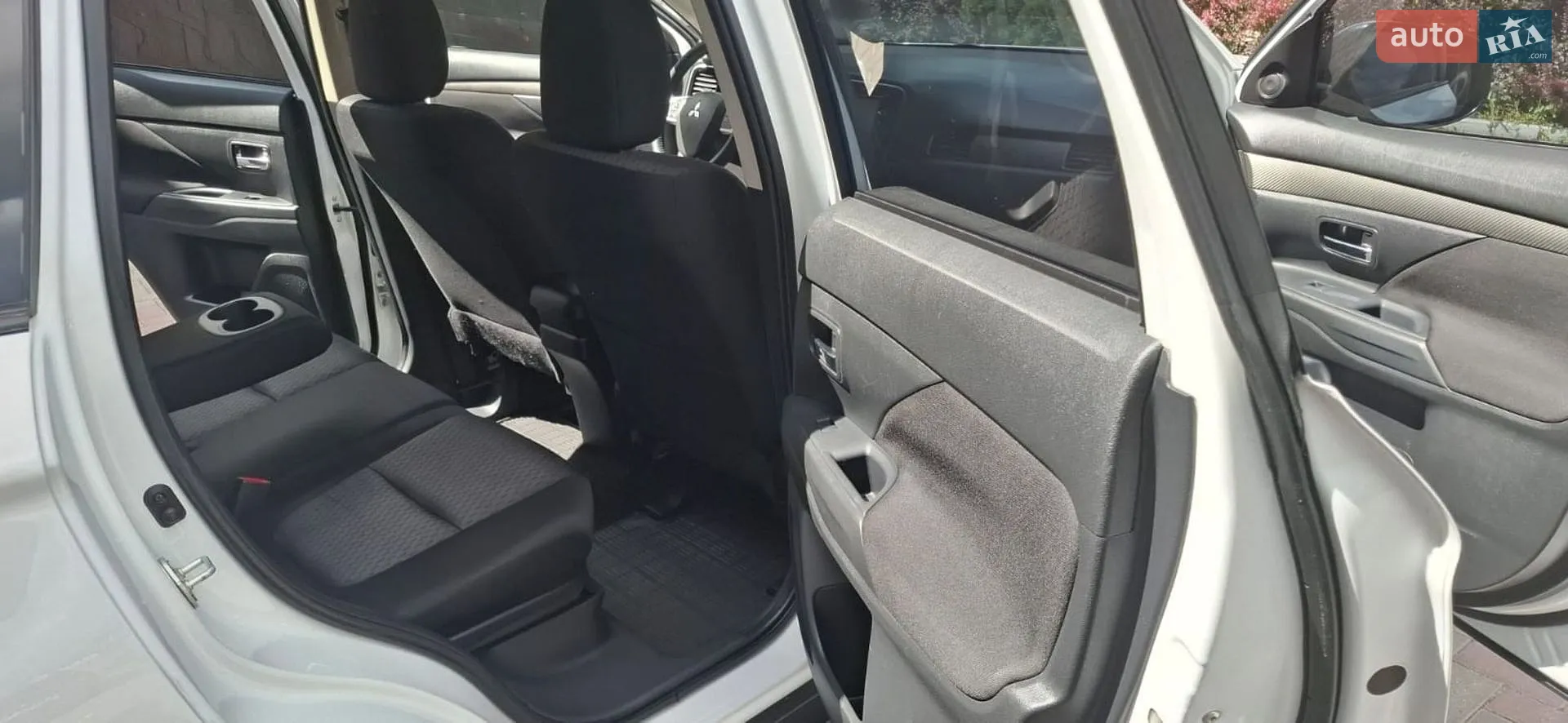 2013 Mitsubishi Outlander - мініатюра 19