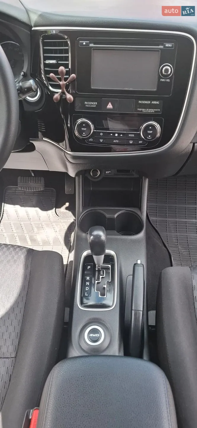 2013 Mitsubishi Outlander - мініатюра 24