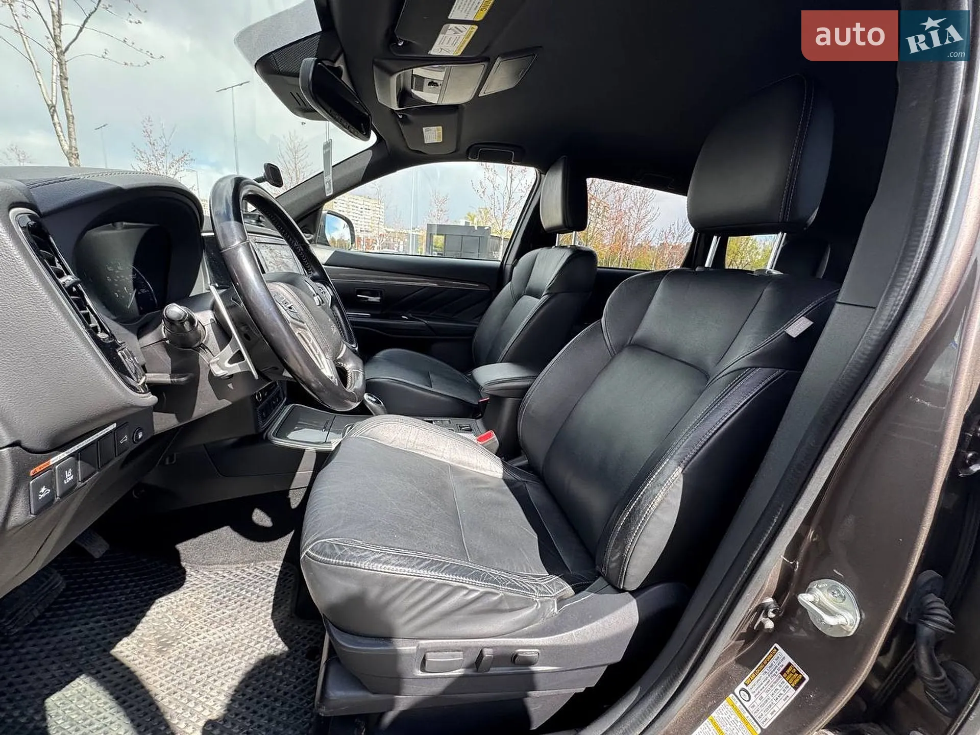 2019 Mitsubishi Outlander - мініатюра 8