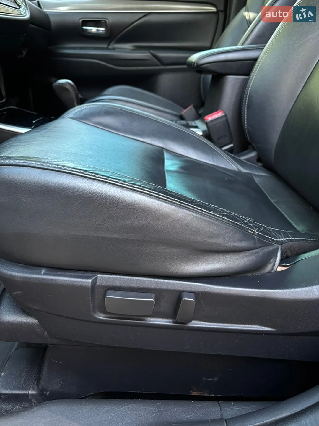 2018 Mitsubishi Outlander - мініатюра 15