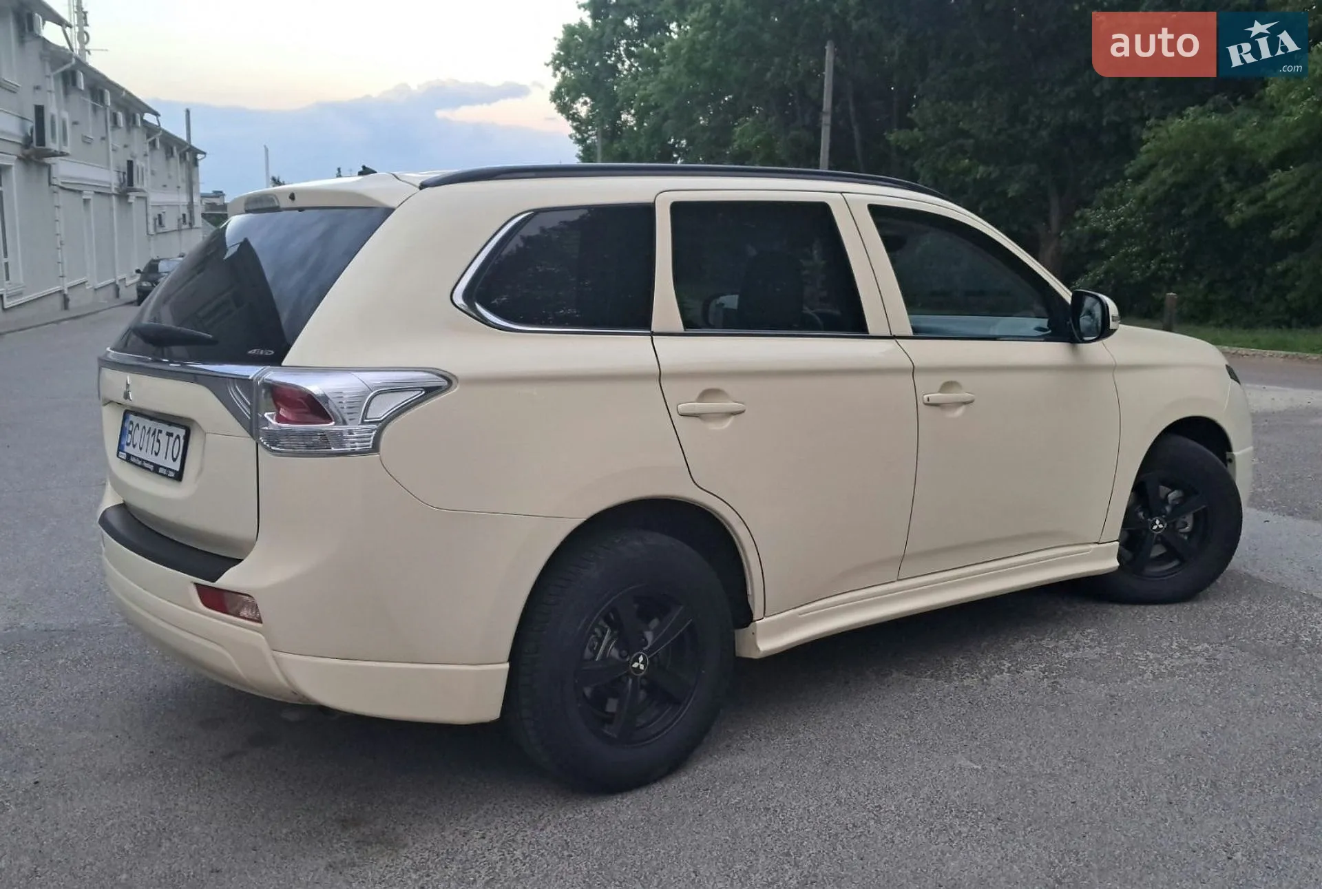 2012 Mitsubishi Outlander - мініатюра 3