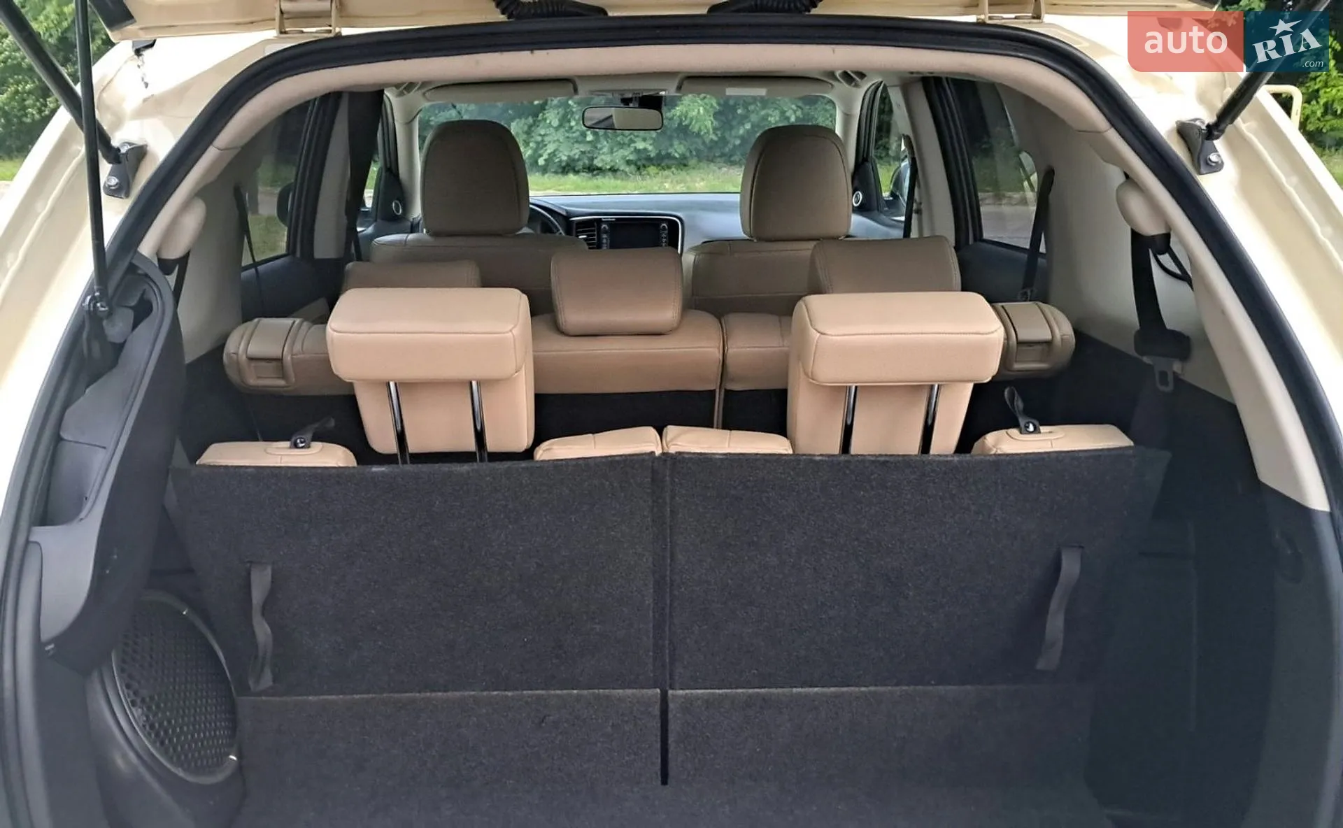 2012 Mitsubishi Outlander - мініатюра 13