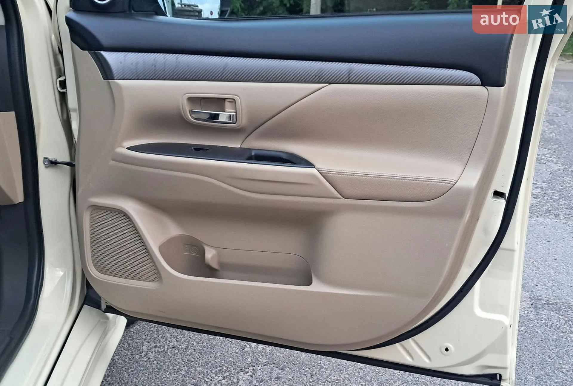 2012 Mitsubishi Outlander - мініатюра 24