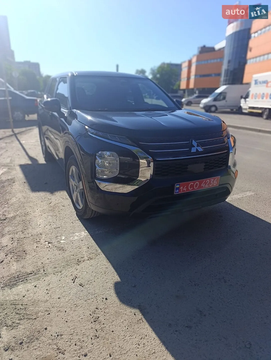2022 Mitsubishi Outlander - мініатюра 3