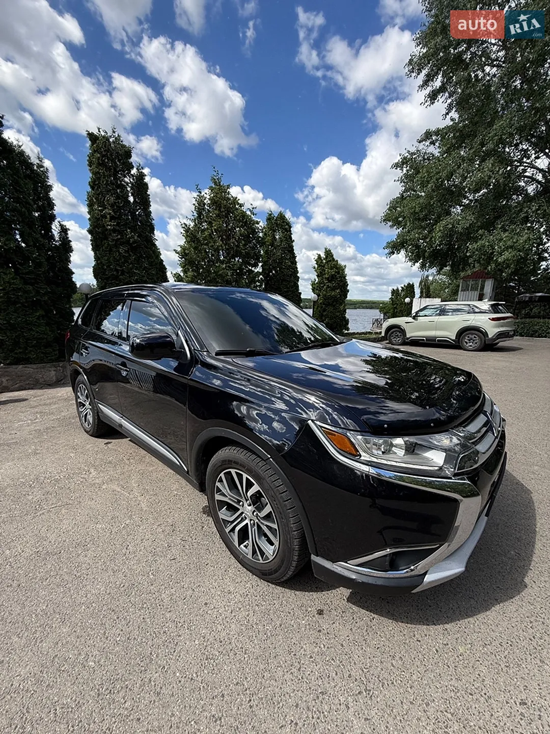 2016 Mitsubishi Outlander - мініатюра 18