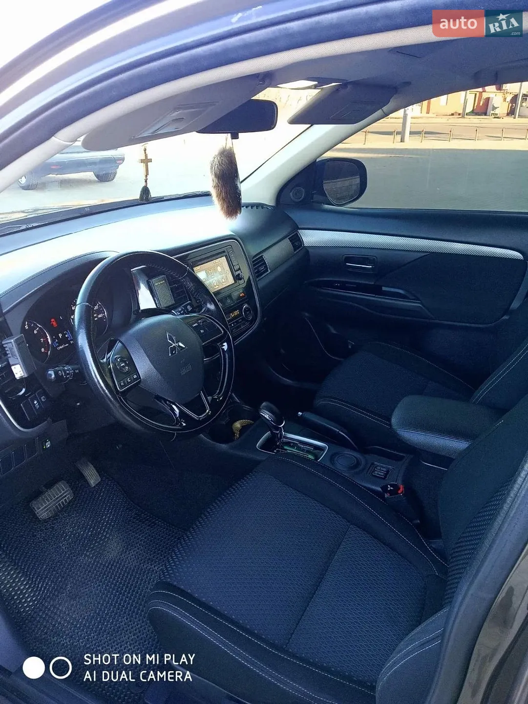 2015 Mitsubishi Outlander - мініатюра 13