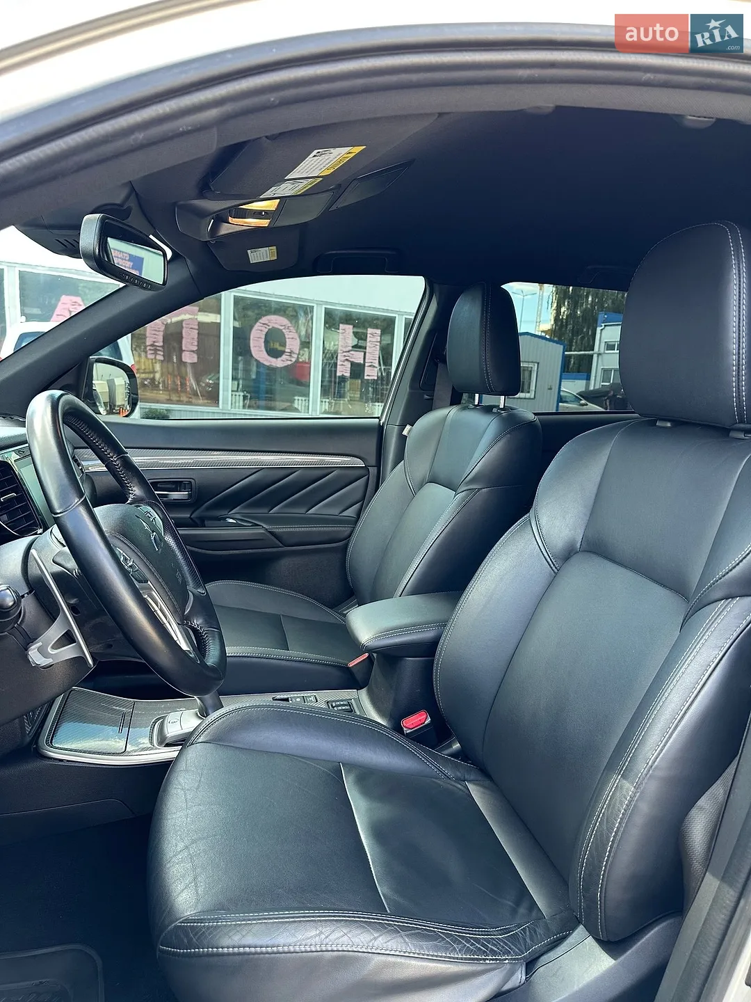 2022 Mitsubishi Outlander - мініатюра 9