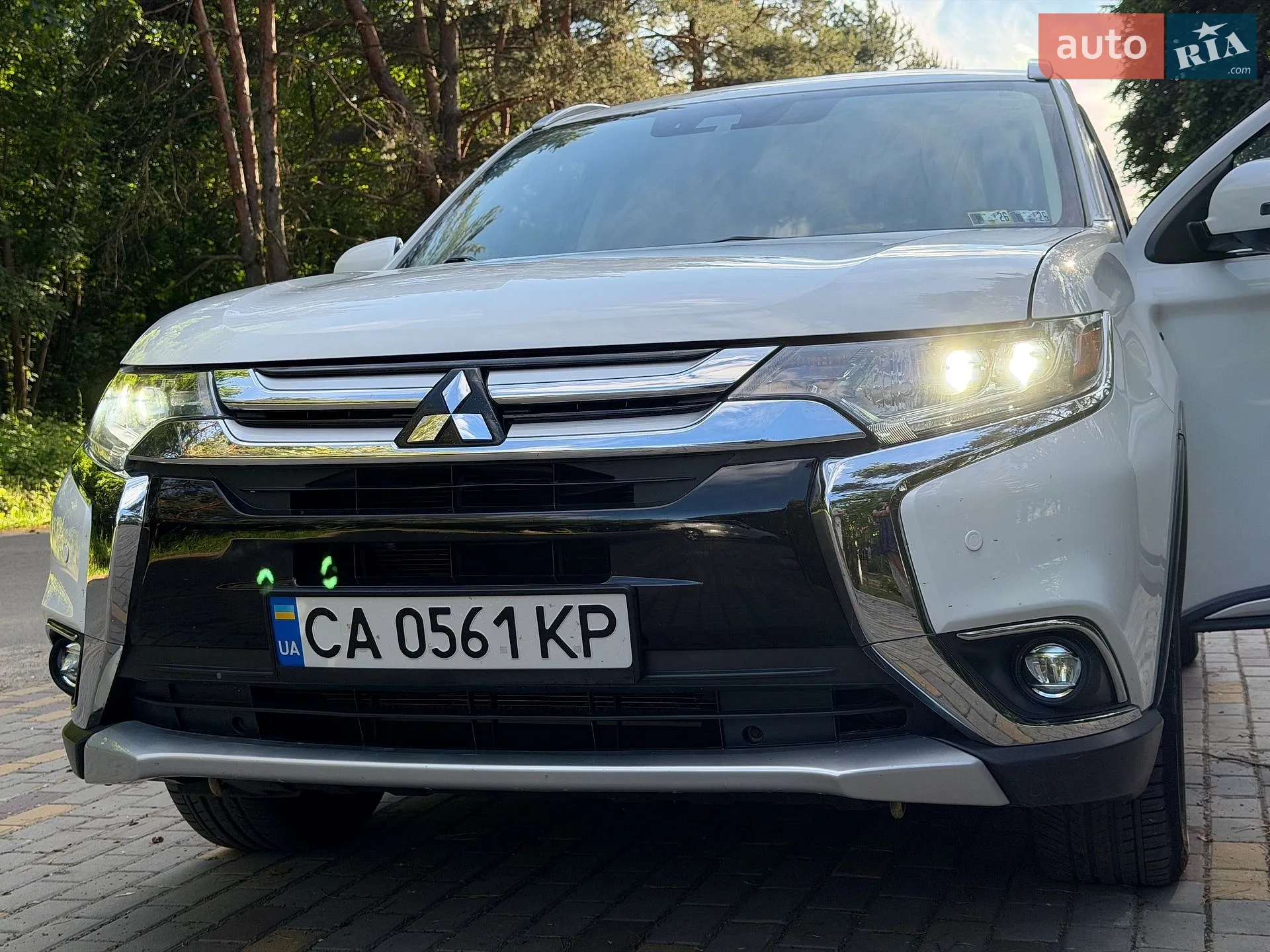 2018 Mitsubishi Outlander - мініатюра 16
