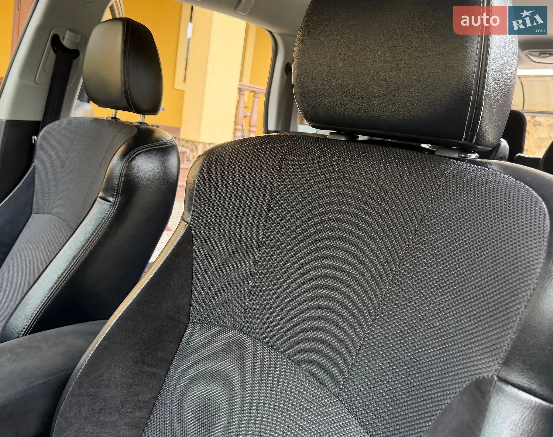 2011 Mitsubishi Outlander - мініатюра 38