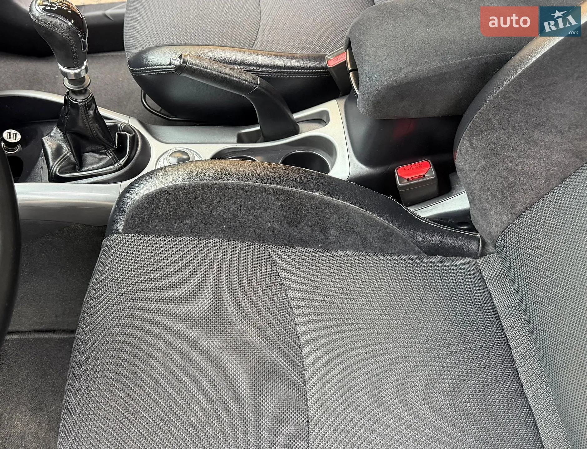 2011 Mitsubishi Outlander - мініатюра 39