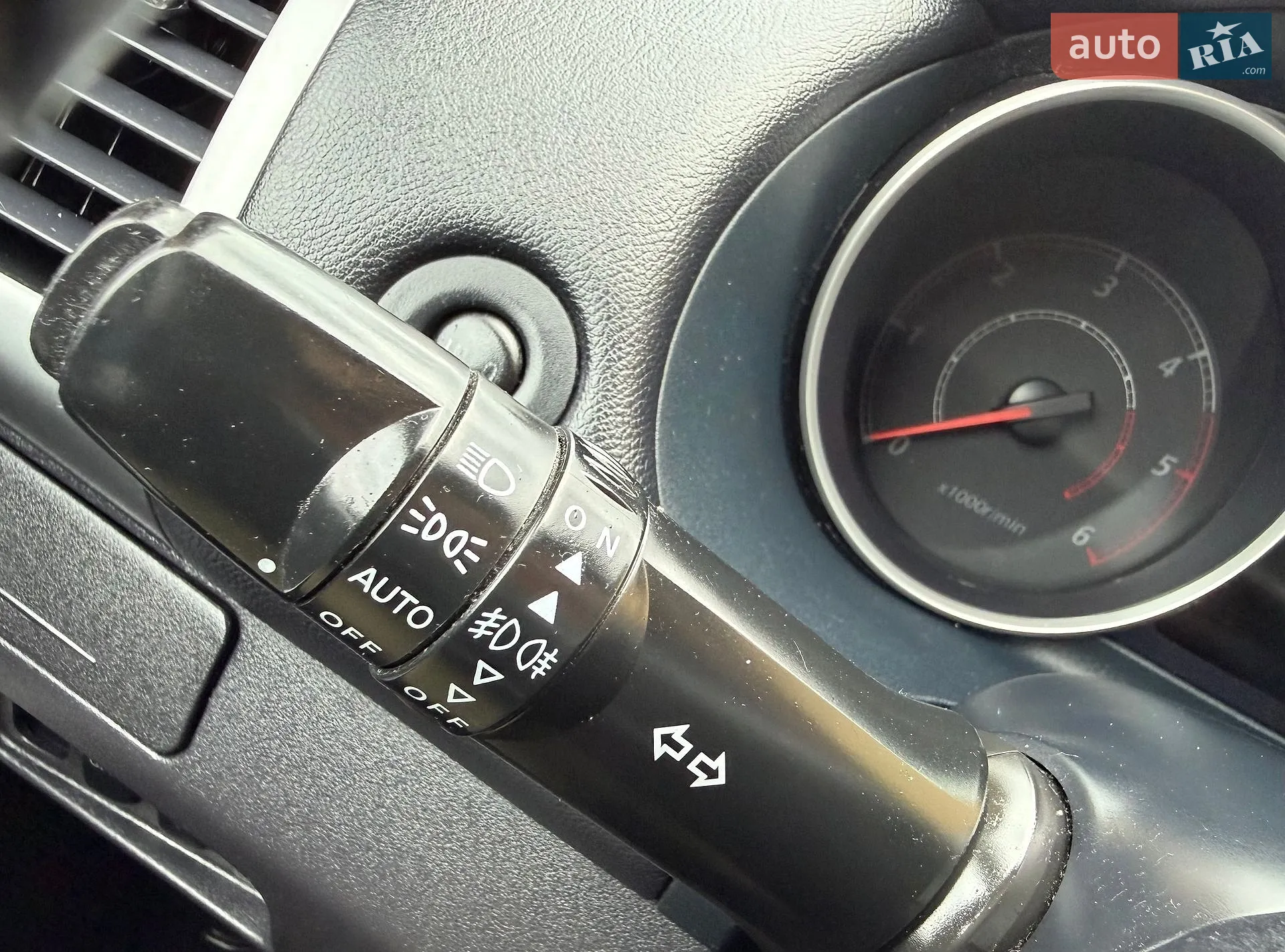 2011 Mitsubishi Outlander - мініатюра 61