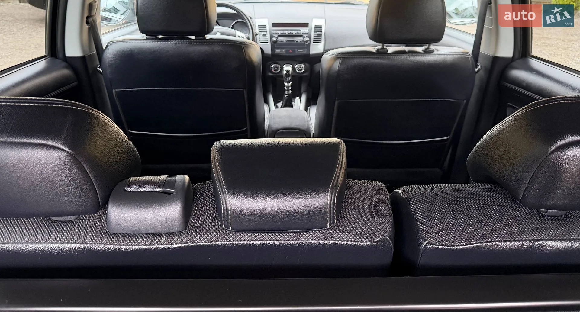 2011 Mitsubishi Outlander - мініатюра 86