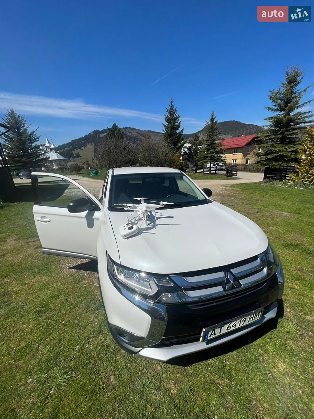 2016 Mitsubishi Outlander - фото 1
